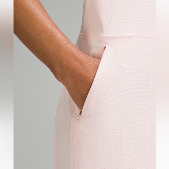 Lululemon | Size 8 WovenAir Overalls *Strawberry Milkshake - Picture 4 of 9